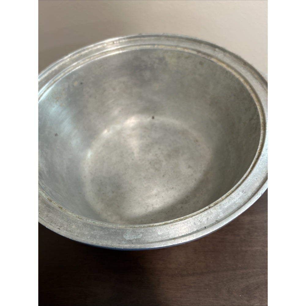 Vintage Silver Seal Century 10" Hammered Cast Aluminum Dutch Oven Pot w/ Lid - Picture 3 of 5
